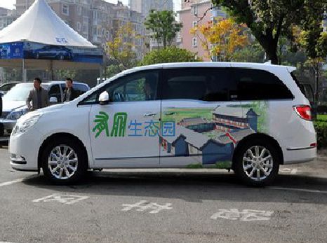 盐城户外车贴喷绘如何保持效果?